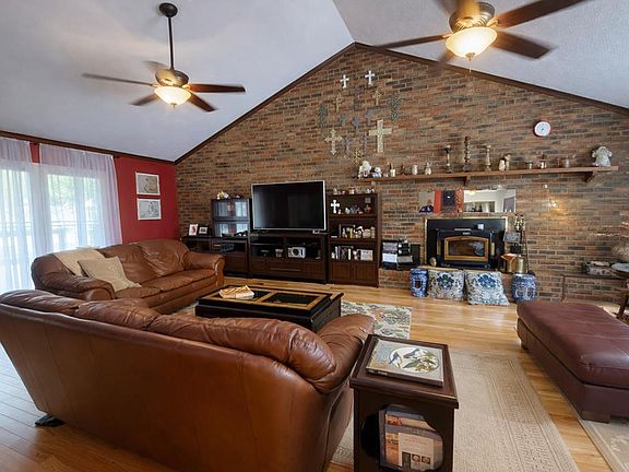 3rd image of 2 Brick Ln