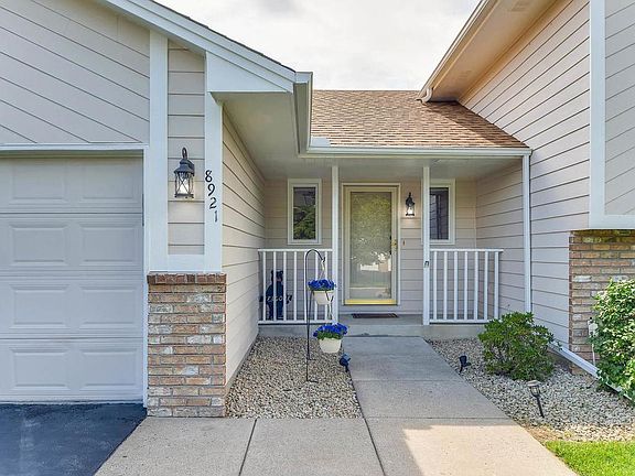 2nd image of 8921 Prestwick Cir N