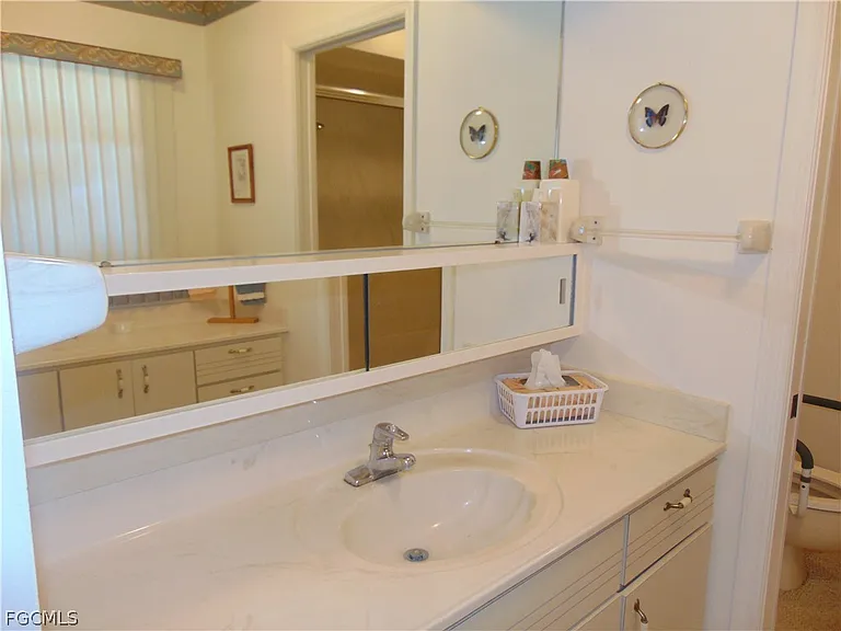 1092 Riverbend Dr — Photo 18