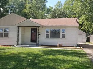 1919 SW Mission Ave, Topeka, KS 66604