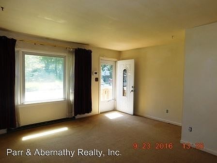 3rd image of 3103 Franklin St