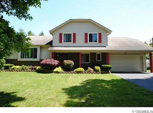 74 Cider Creek Ln, Rochester, NY 14616