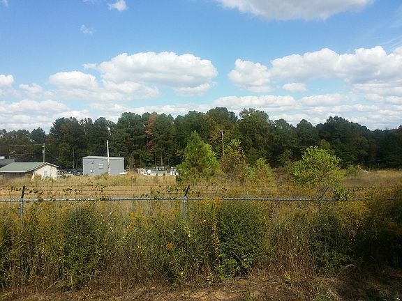 3rd image of 319 Southpointe Dr