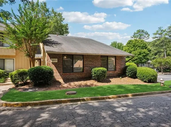 2035 Powers Ferry Trce, Marietta, GA 30067