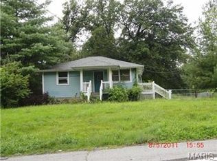 3271 Yaeger Rd, Saint Louis, MO 63129