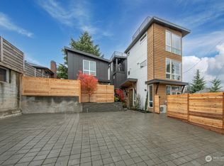 6710 36th Ave SW #B, Seattle, WA 98126