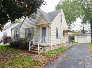 655 Meadowbrook Ave SE, Warren, OH