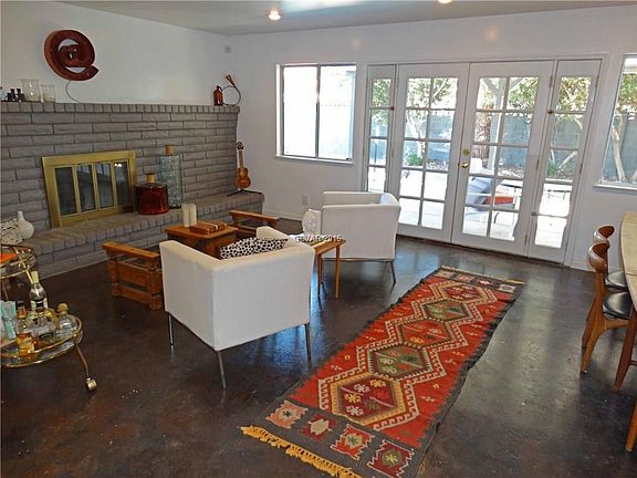 5th image of 8804 Pesaro Dr