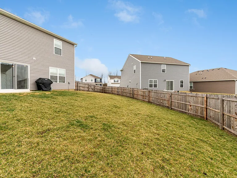 5922 Damsel Dr — Photo 24