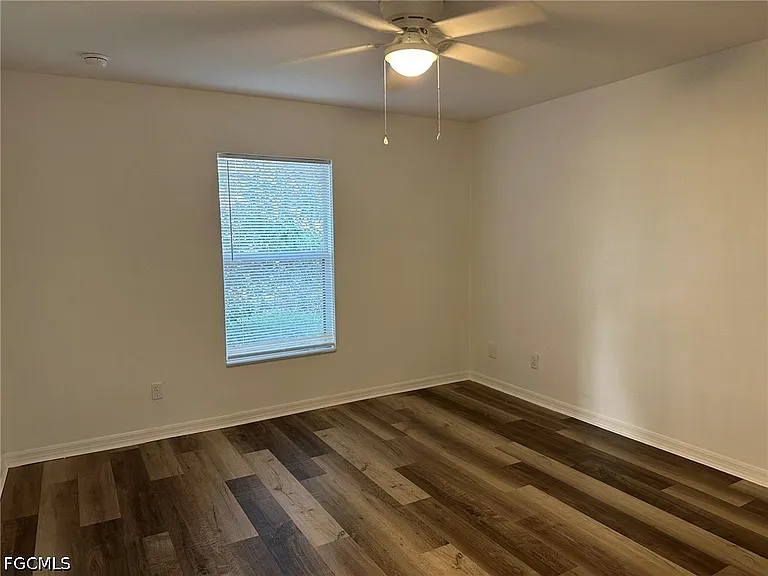 2207 NE 15th Ln — Photo 17