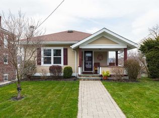 35 Point St, New Hamburg, NY 12590