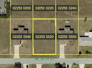 2103 NE 25th St, Cape Coral, FL 33909