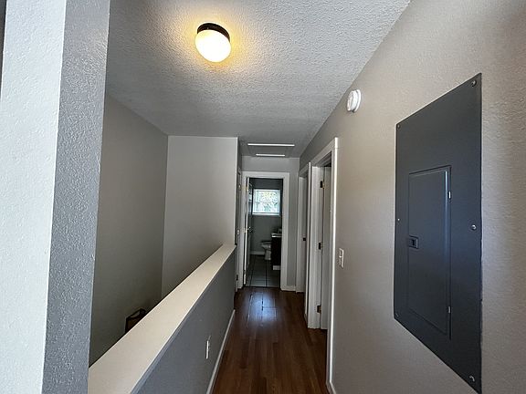 5th image of 2306 Barbara Ln #J-3
