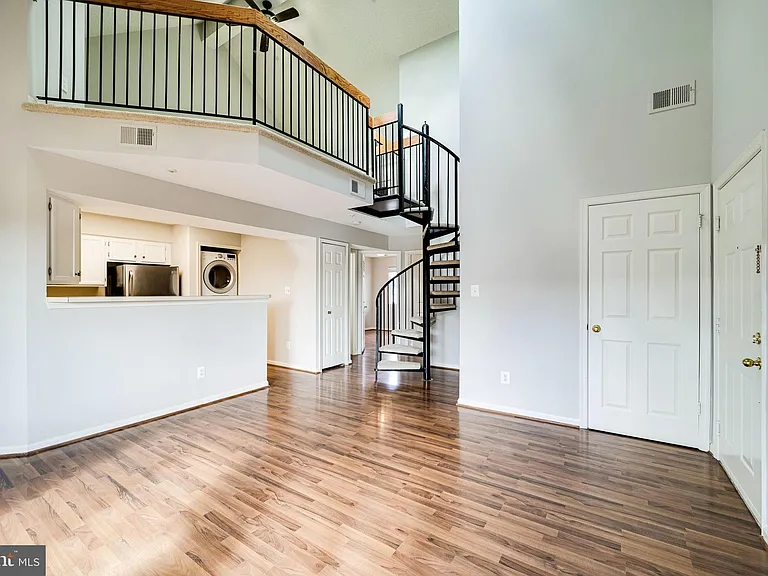 7012 Irwell Ln #14E — Photo 9