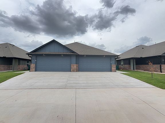 5th image of 11508 University Dr