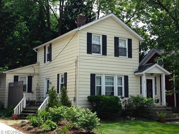 2nd image of 98 Elm Ct
