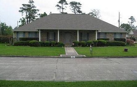 1st image of 6 Park Ln