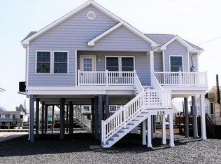 135 Flamingo Rd, Tuckerton, NJ 08087