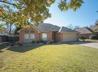 5844 Laura Ln, Paris, TX 75462
