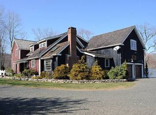 29 Old Meadow Rd, Woodbury, CT 06798