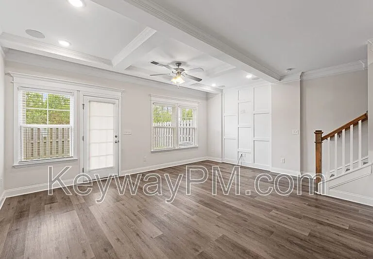 317 Sumac Trl — Photo 8