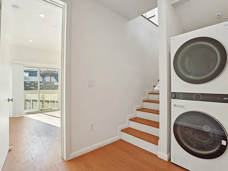 6162 Oak Crest Way #1/4 — Photo 14