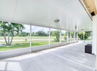 306 Moccasin Trl W, Jupiter, FL 33458