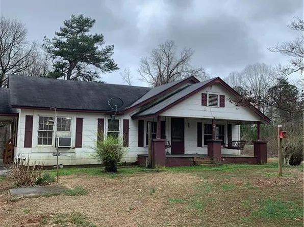 6010 Ben Parks Rd, Murrayville, GA 30564