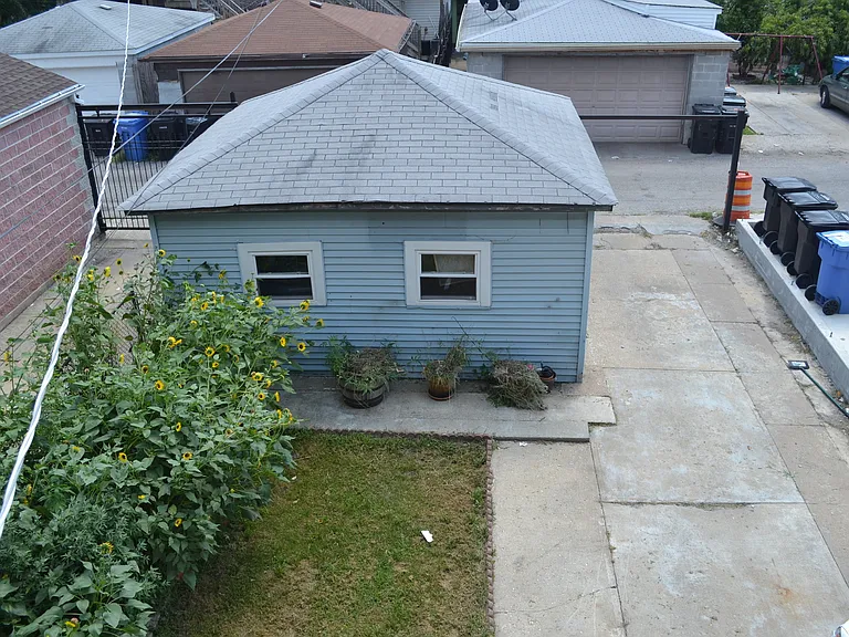 3319 W Pierce Ave — Photo 12