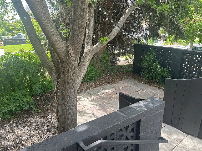 1208 E Charlton Ave — Photo 3