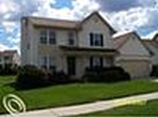 3836 Snowden Ln, Howell, MI 48843