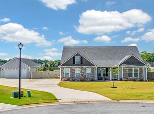 464 Kimbrell Oaks Dr, Boiling Springs, SC 29316