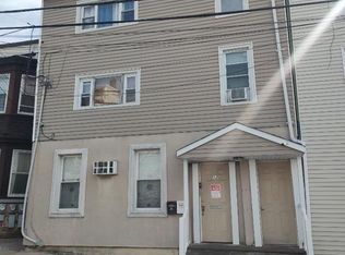 12 Ward St, Paterson, NJ 07501