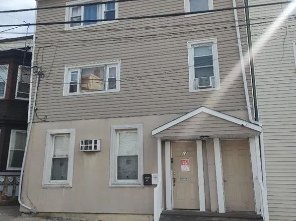 12 Ward St, Paterson City, NJ 07501