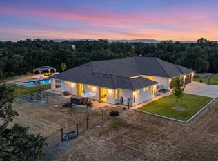 21999 Los Altos Dr, Palo Cedro, CA 96073
