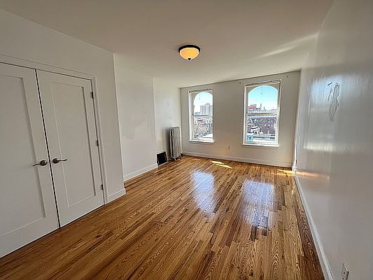 4th image of 22 Mount Morris Park W APT 7W