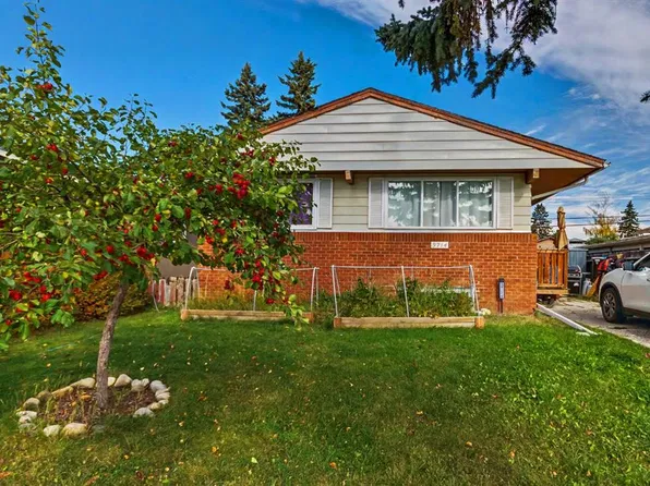 3714 S Dover Ridge Dr SE, Calgary, AB T2B 2C8