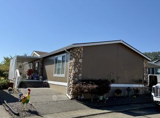 609 Shadow Ranch Ln, Roseburg, OR 97470