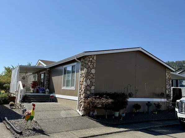 609 Shadow Ranch Ln, Roseburg, OR 97470