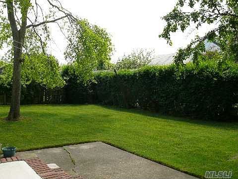 3rd image of 30 Lee Ave