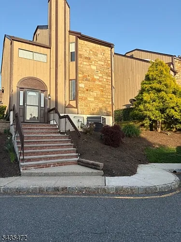 37 Delbarton Ct #37 Photo 1