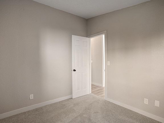 3rd image of 1306 Arborcrest Dr