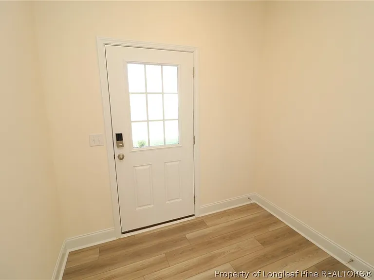 917 Kensley Grove Ln — Photo 2