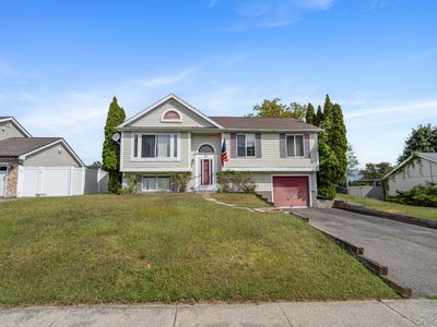 41 Iris Circle, Beacon, NY, 12508