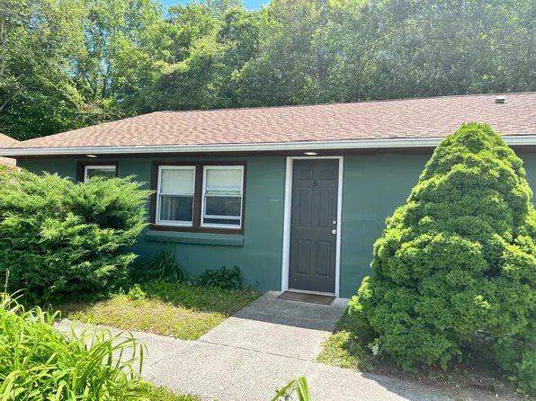 143 Crystal Lake Rd #6, Groton, CT 06340