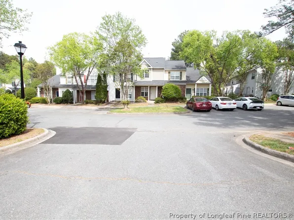 622 Emerald Cove Dr, Charlotte, NC 28262