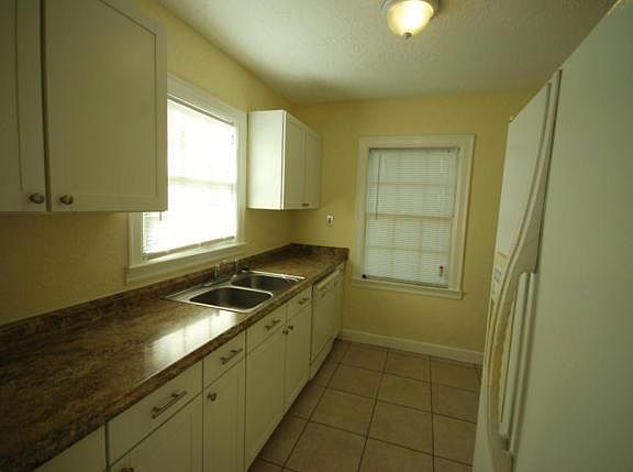 4th image of 715 59th St