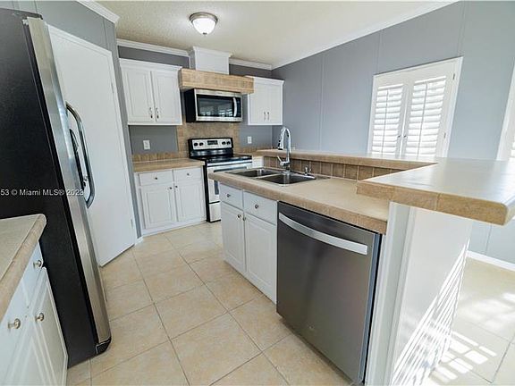 2nd image of 21500 NW 7th Ct #21500