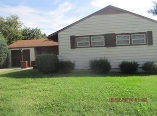 109 Frances Dr, Louisiana, MO 63353
