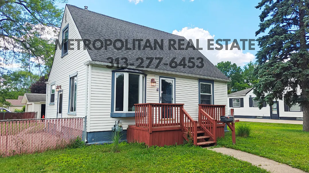 3 bed, 860 sqft, $1,600 — Photo 1